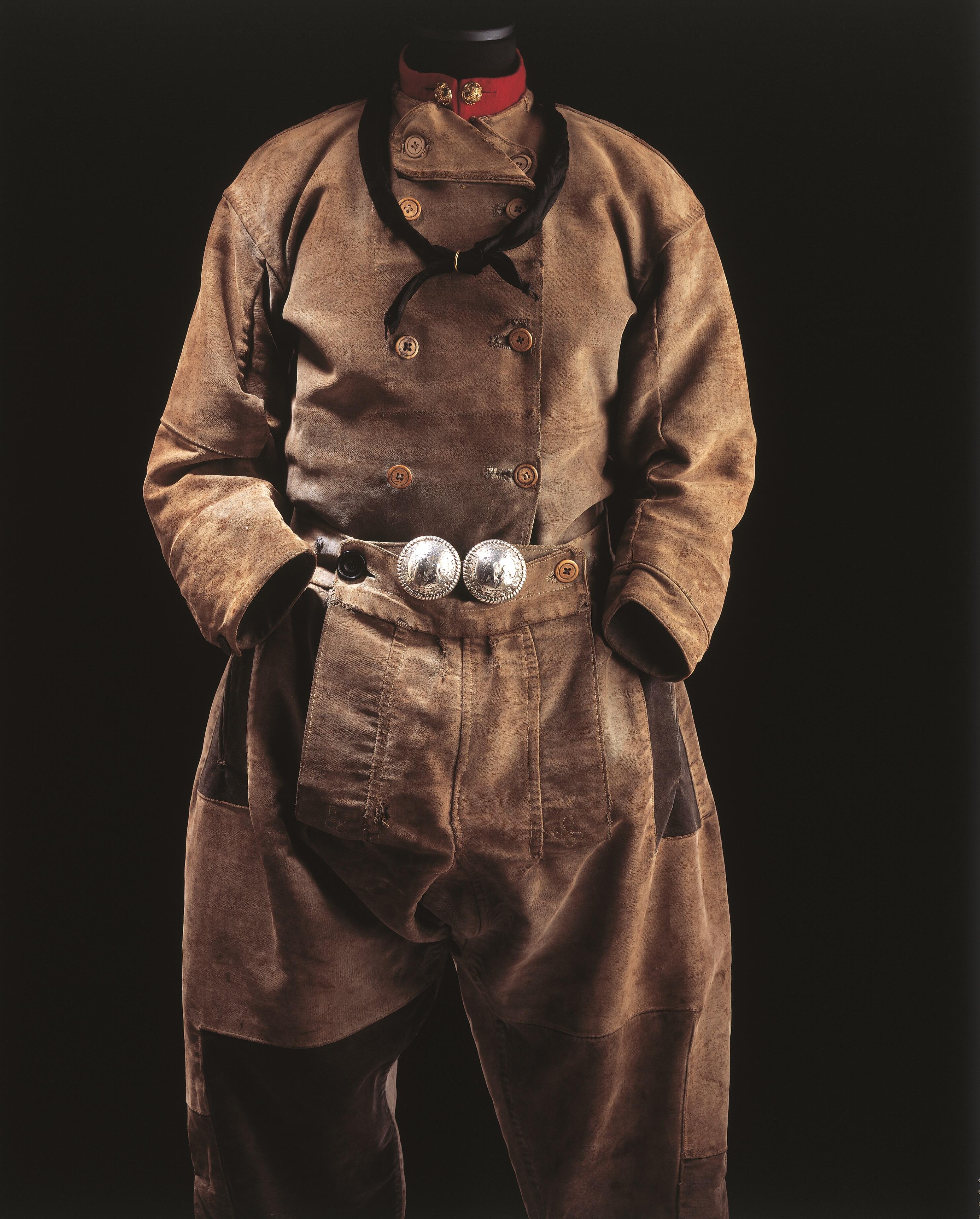 Hoofdbeeld: Mannenkostuum met baadje en klepbroek, Urk, circa 1930-1950, collectie Zuiderzeemuseum.