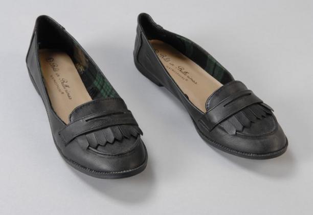 Goede Zwarte damesschoenen, model penny shoes, platte hak | Modemuze VL-69