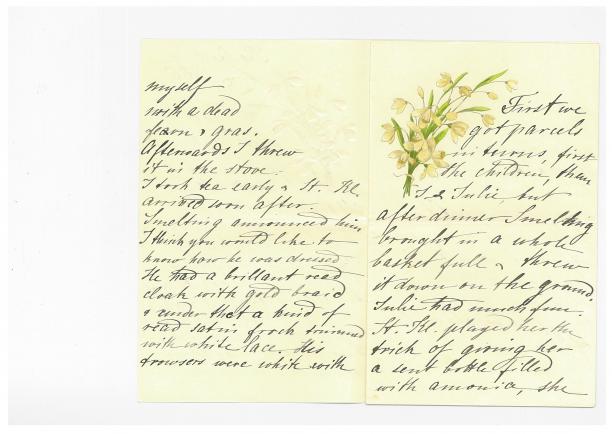 Kopie van een met de handgeschreven brief door prinses Wilhelmina. Sierlijk handschrift met een bloemmotief op de rechter bladzijde.